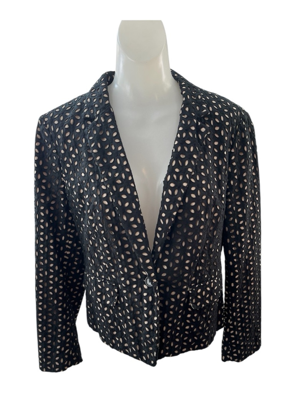 Ann Taylor LOFT Black & Beige Floral Eyelet cutout Cropped Blazer size 8